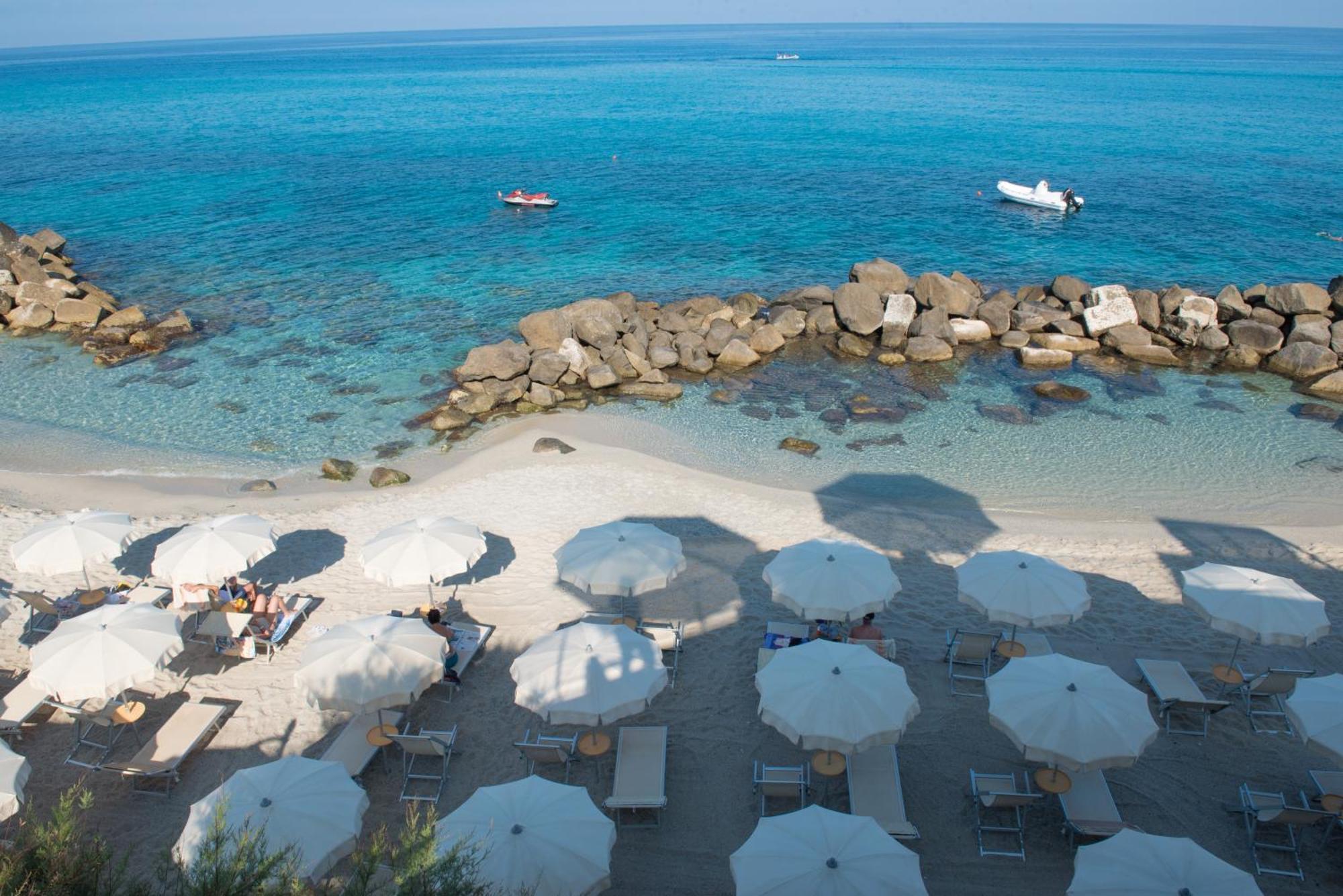 קאפו ואטיצ'אנו Baia Del Godano Resort & Spa מראה חיצוני תמונה