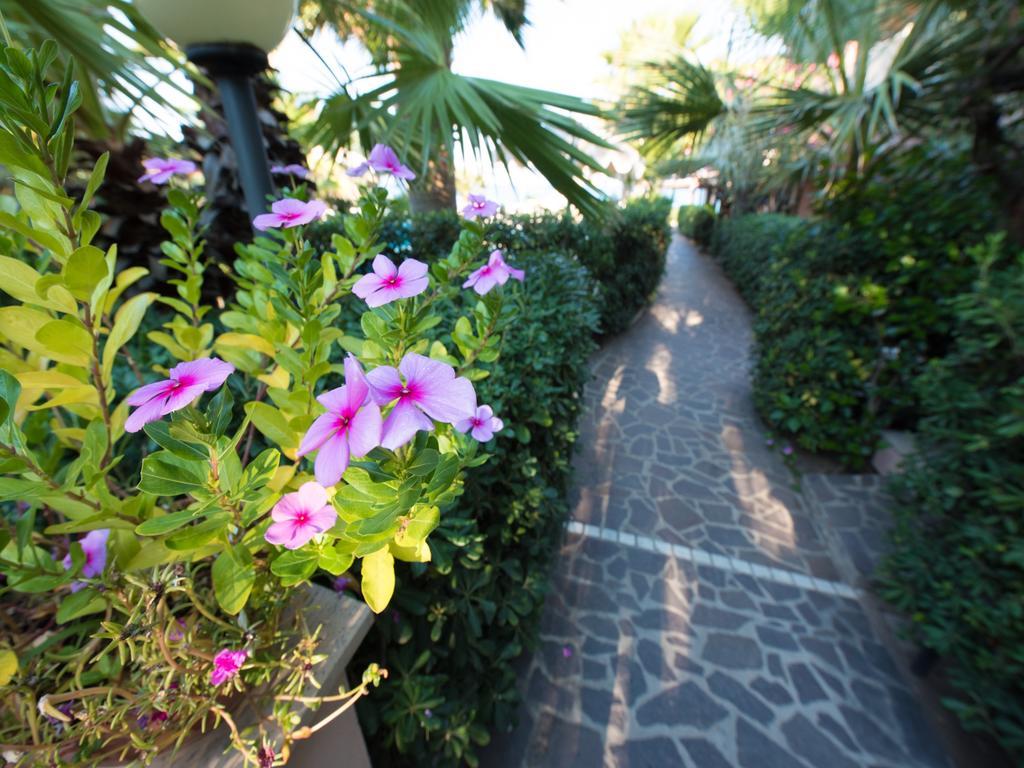 קאפו ואטיצ'אנו Baia Del Godano Resort & Spa מראה חיצוני תמונה