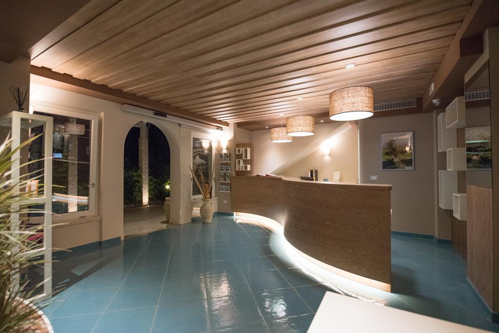 קאפו ואטיצ'אנו Baia Del Godano Resort & Spa מראה חיצוני תמונה