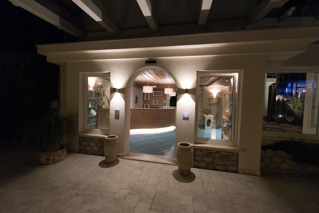 קאפו ואטיצ'אנו Baia Del Godano Resort & Spa מראה חיצוני תמונה