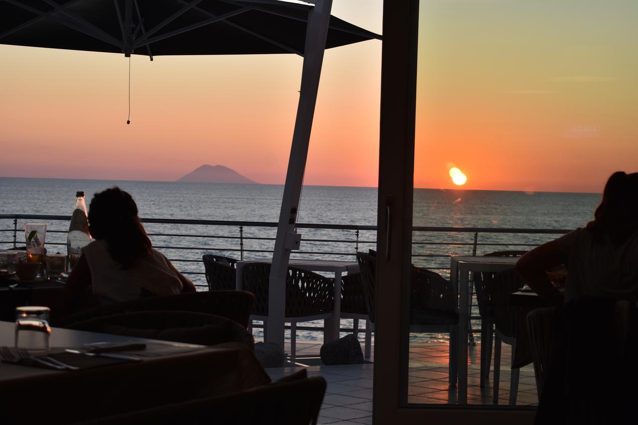 קאפו ואטיצ'אנו Baia Del Godano Resort & Spa מראה חיצוני תמונה